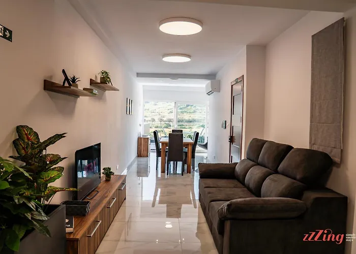 The View Penthouse By Zzzing Apartament St Paul's Bay