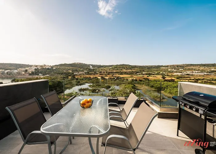 The View Penthouse By Zzzing * St Paul's Bay