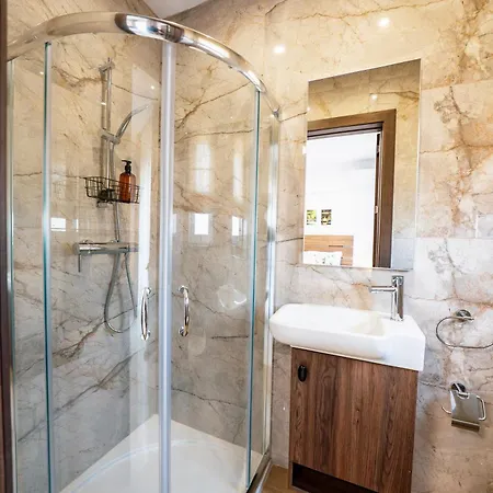 Stunning View Penthouse Near Xemxija Promenade St. Paul's Bay